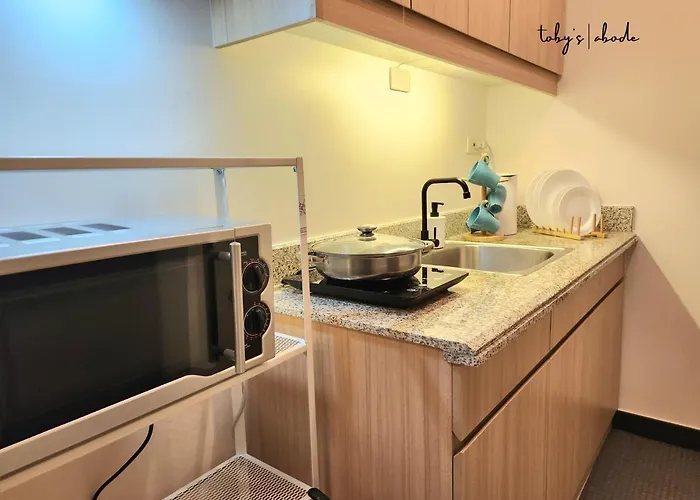 Toby's Abode At The Celandine Residences By Dmci Apartahotel Manila