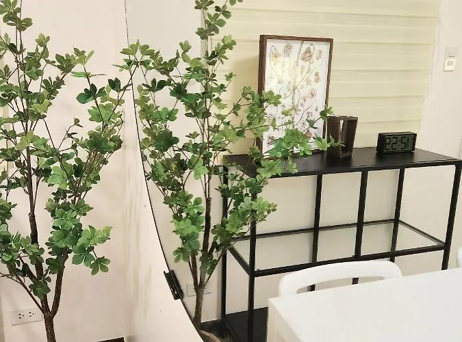 Apartahotel Toby's Abode At The Celandine Residences By Dmci Manila